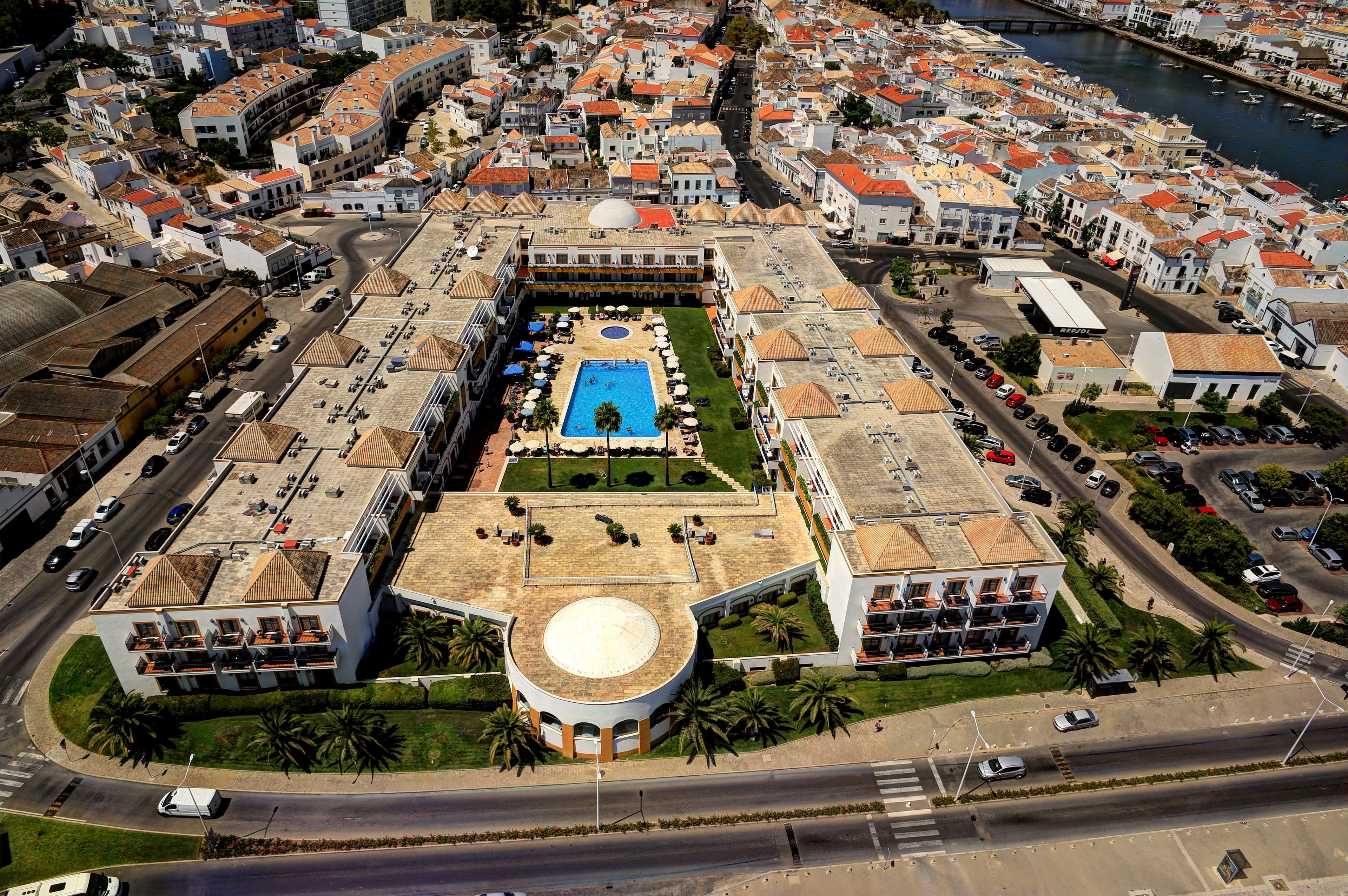 منظر من الجو على ارتفاع عالٍ