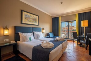 1 habitación, minibar, caja de seguridad en la habitación y escritorio 