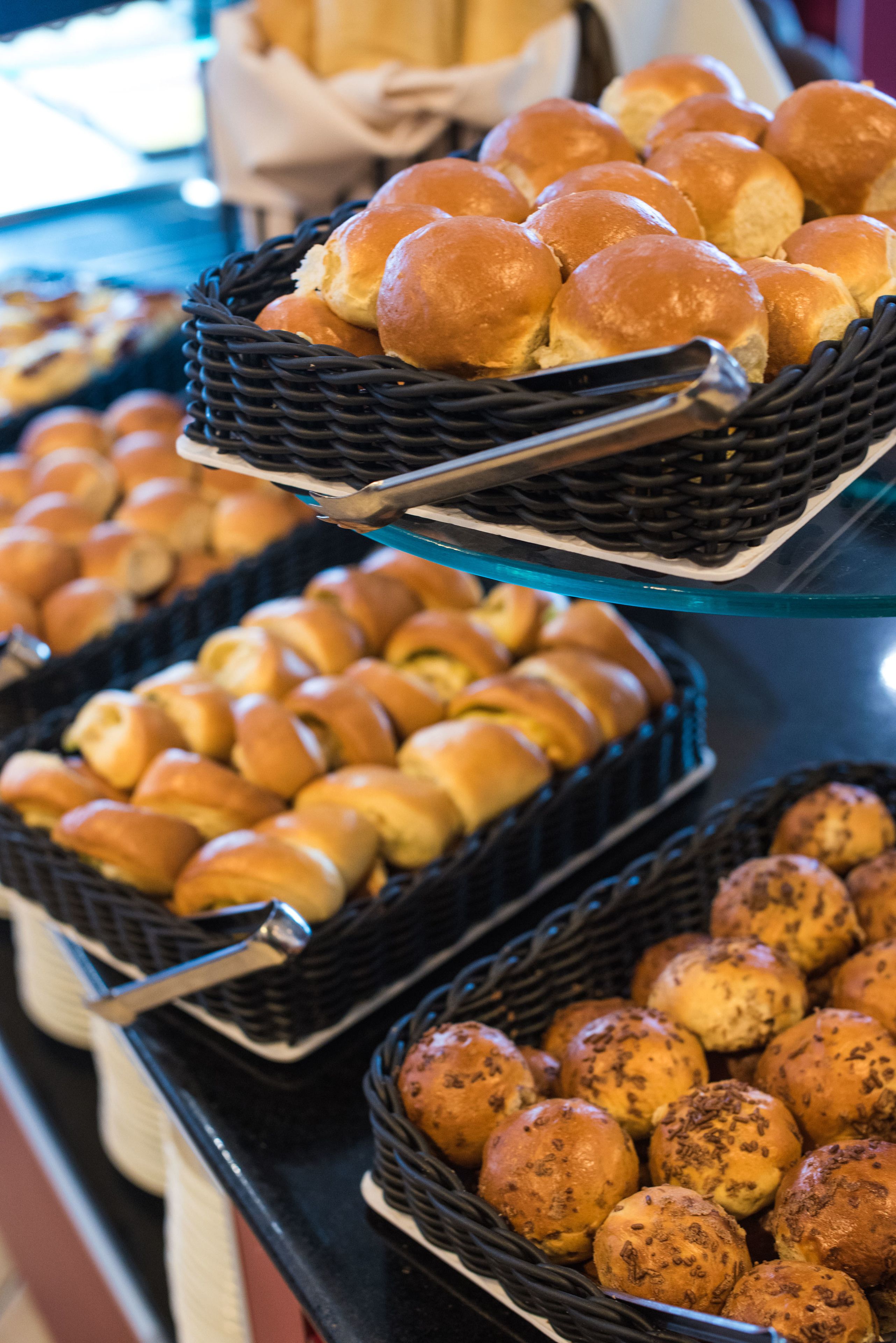 Daily buffet breakfast for a fee