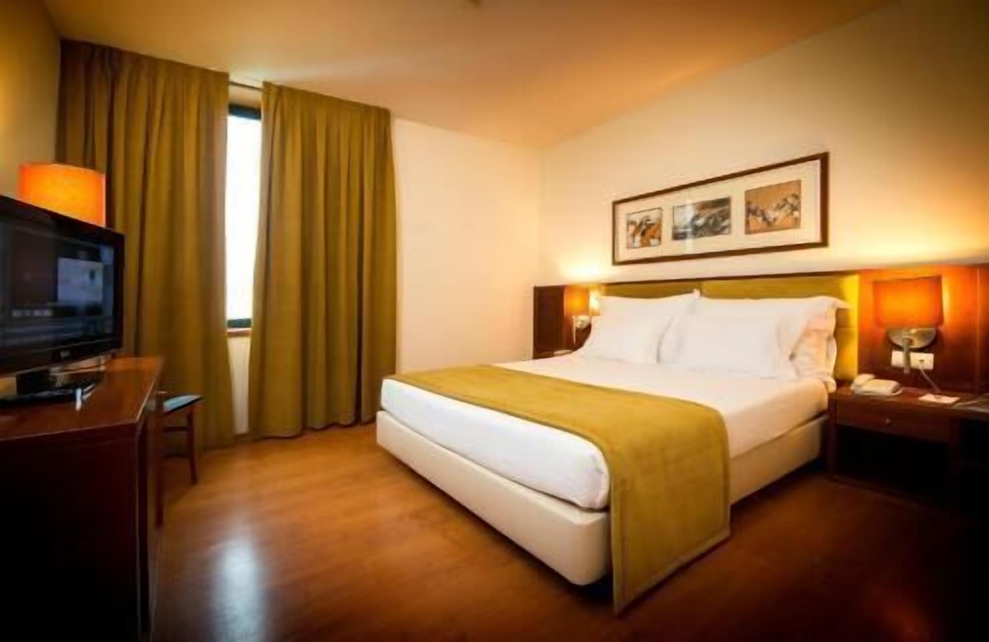 Minibar, desk, blackout curtains, soundproofing