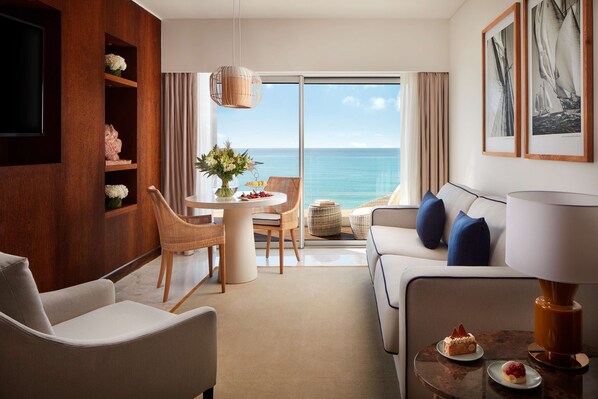 1 bedroom, minibar, in-room safe, desk