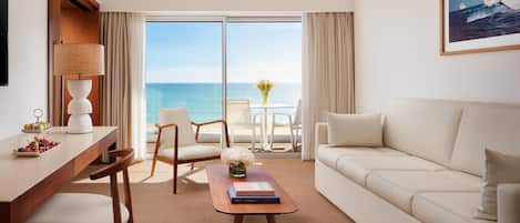 Minibar, in-room safe, desk, blackout drapes