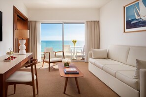 Minibar, in-room safe, desk, blackout curtains