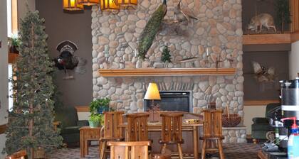 Boarders Inn & Suites by Cobblestone Hotels - Fayette