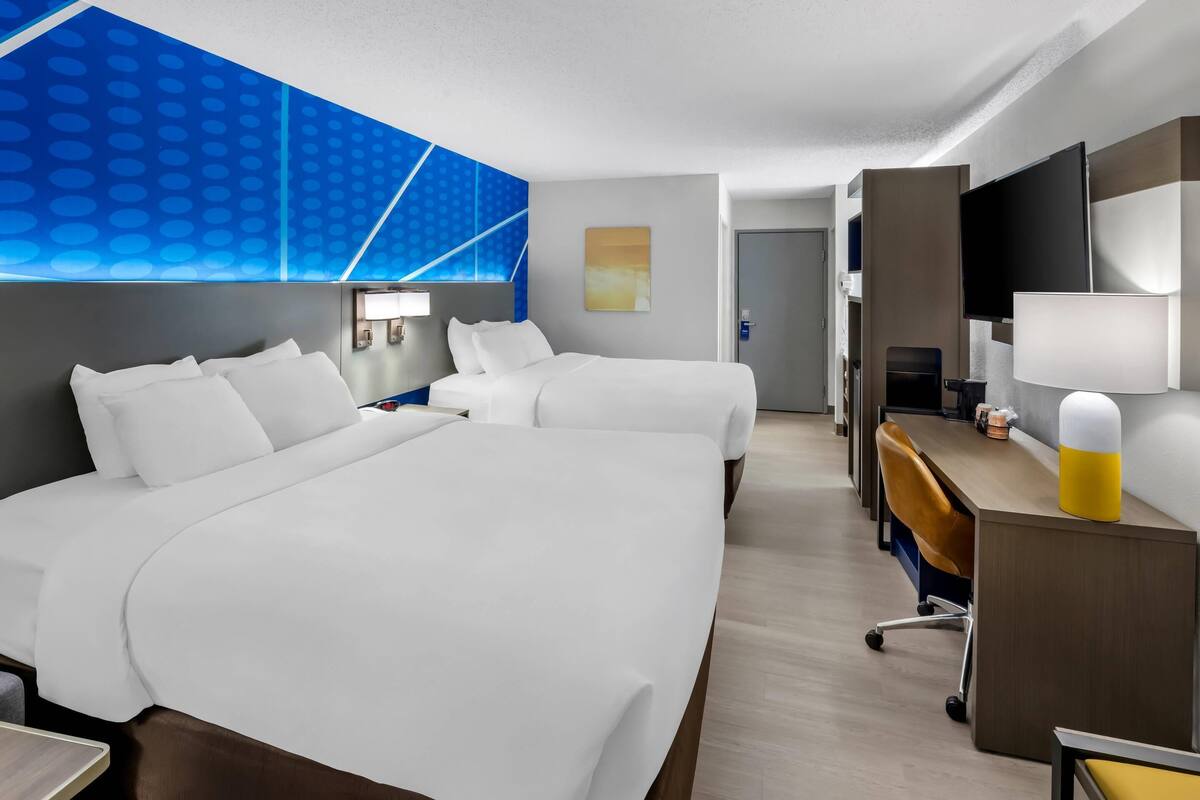 Standard Room, 2 Queen Beds, Non Smoking
