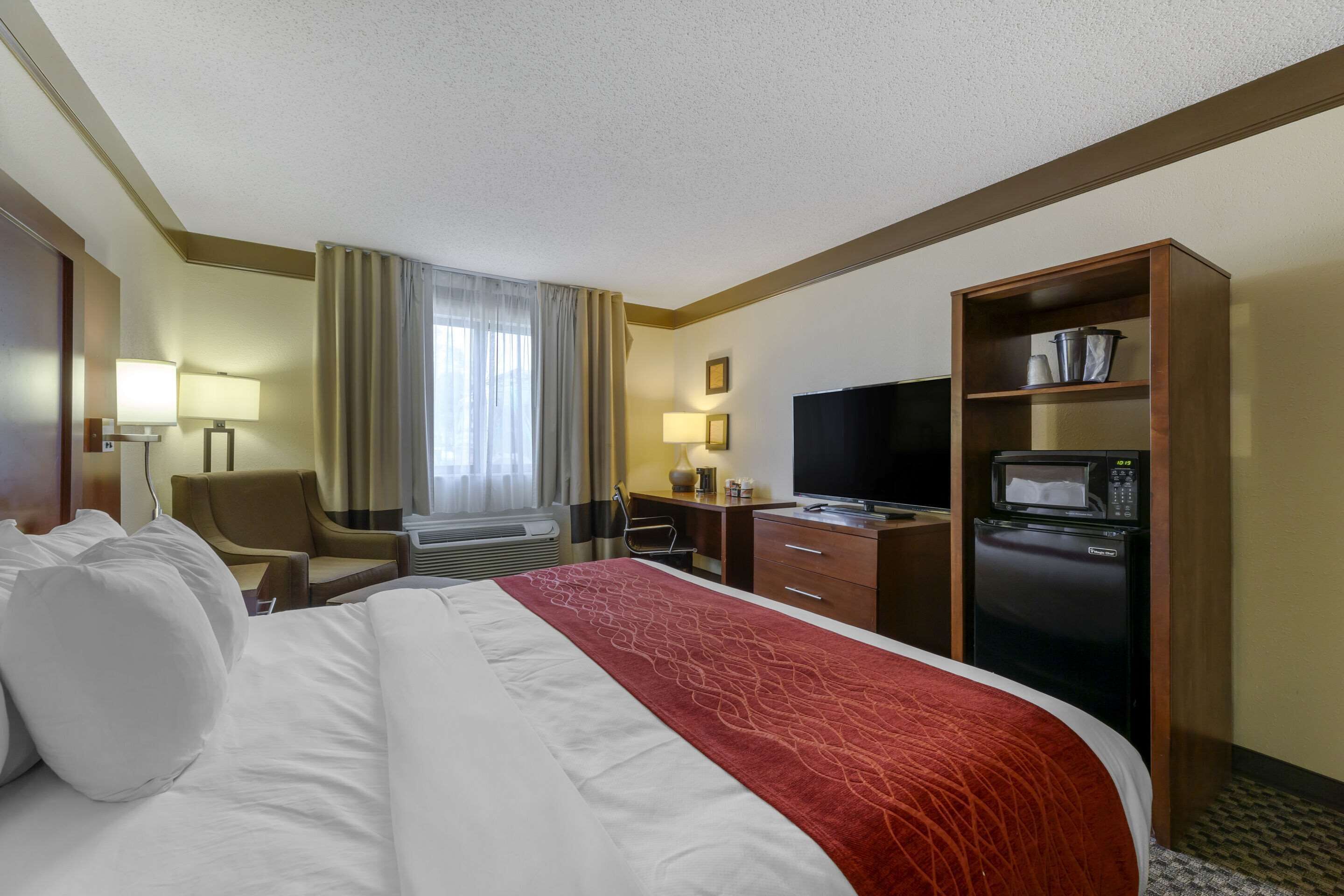 room, 1 king bed, accessible, non smoking | premium bedding, desk, laptop workspace, blackout curtains