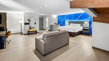 Standard Room, 1 King Bed, Non Smoking | Premium bedding, desk, laptop workspace, blackout curtains