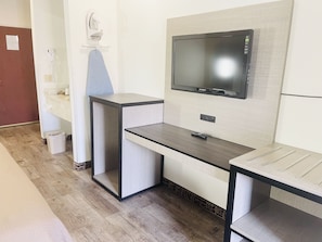 Deluxe Room, 2 Queen Beds