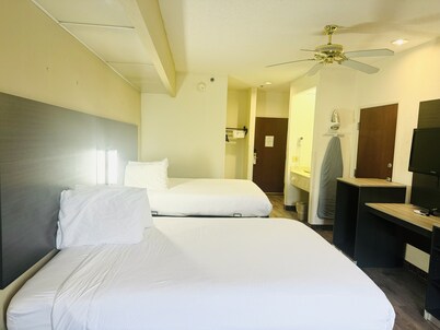 America's Best Inn and Suites Flowood