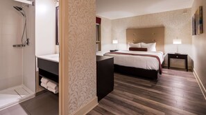 Habitación Business, 1 cama de matrimonio grande, no fumadores | Cortinas opacas, tabla de planchar con plancha, cunas gratuitas