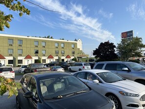 Exterior - Days Inn by Wyndham Ste. Helene-de-Bagot (Sainte-Helene-de-Bagot)