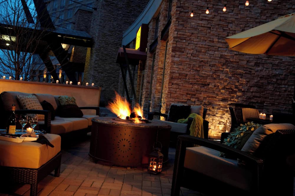 Renaissance Boulder FlatIron Hotel