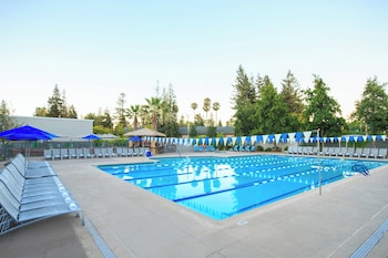 Renaissance Walnut Creek Hotel