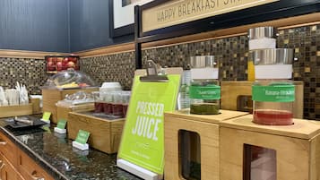 Tägliches inbegriffenes Frühstücksbuffet