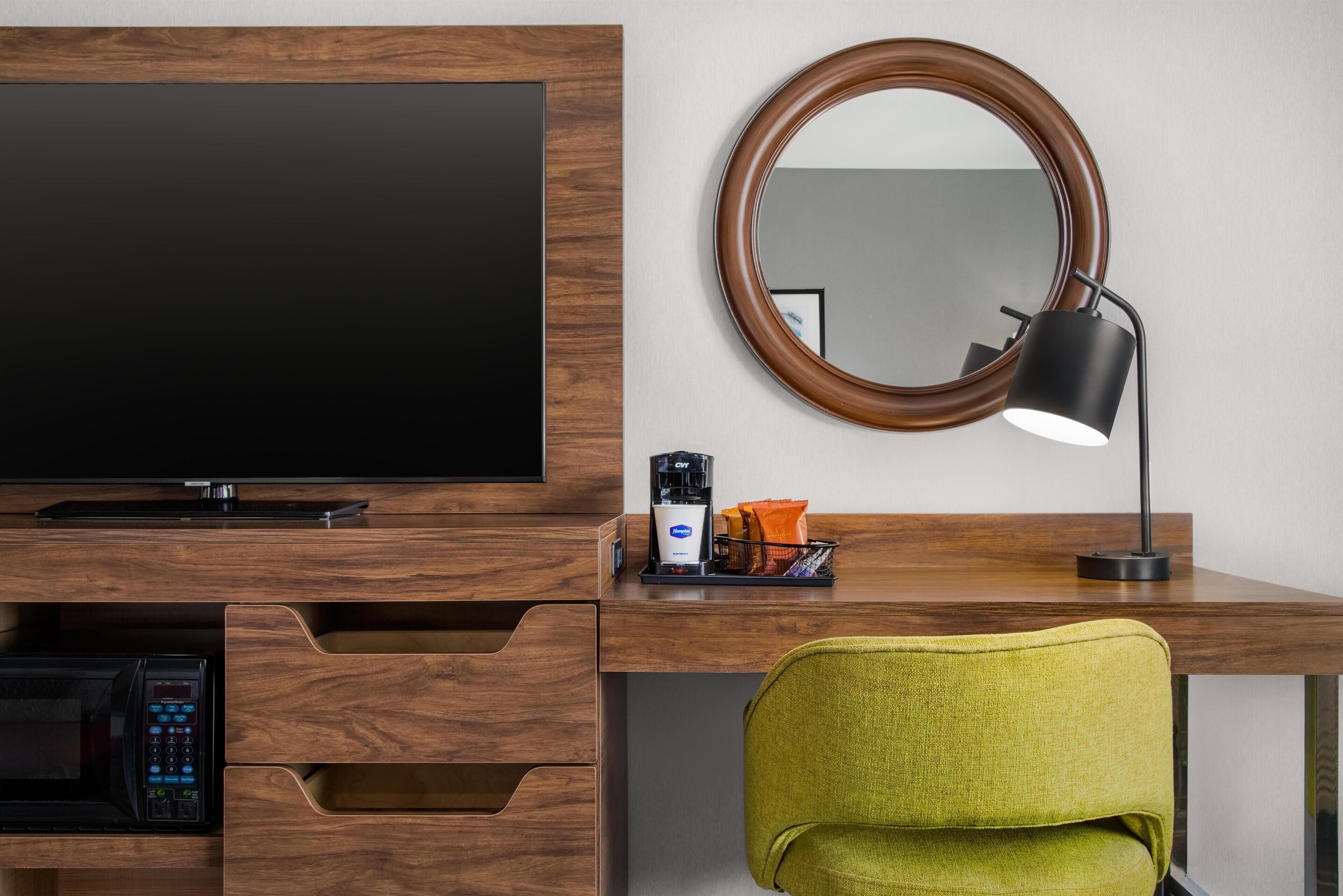 Pillowtop beds, desk, laptop workspace, blackout drapes