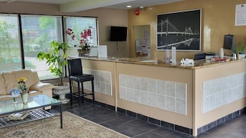 Concierge desk