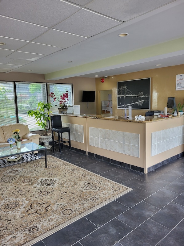 Concierge desk