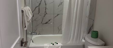 Room, 2 Double Beds | Bathroom