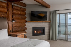 Estudio estándar, vistas al mar | Ropa de cama de alta calidad y colchones con acolchado adicional