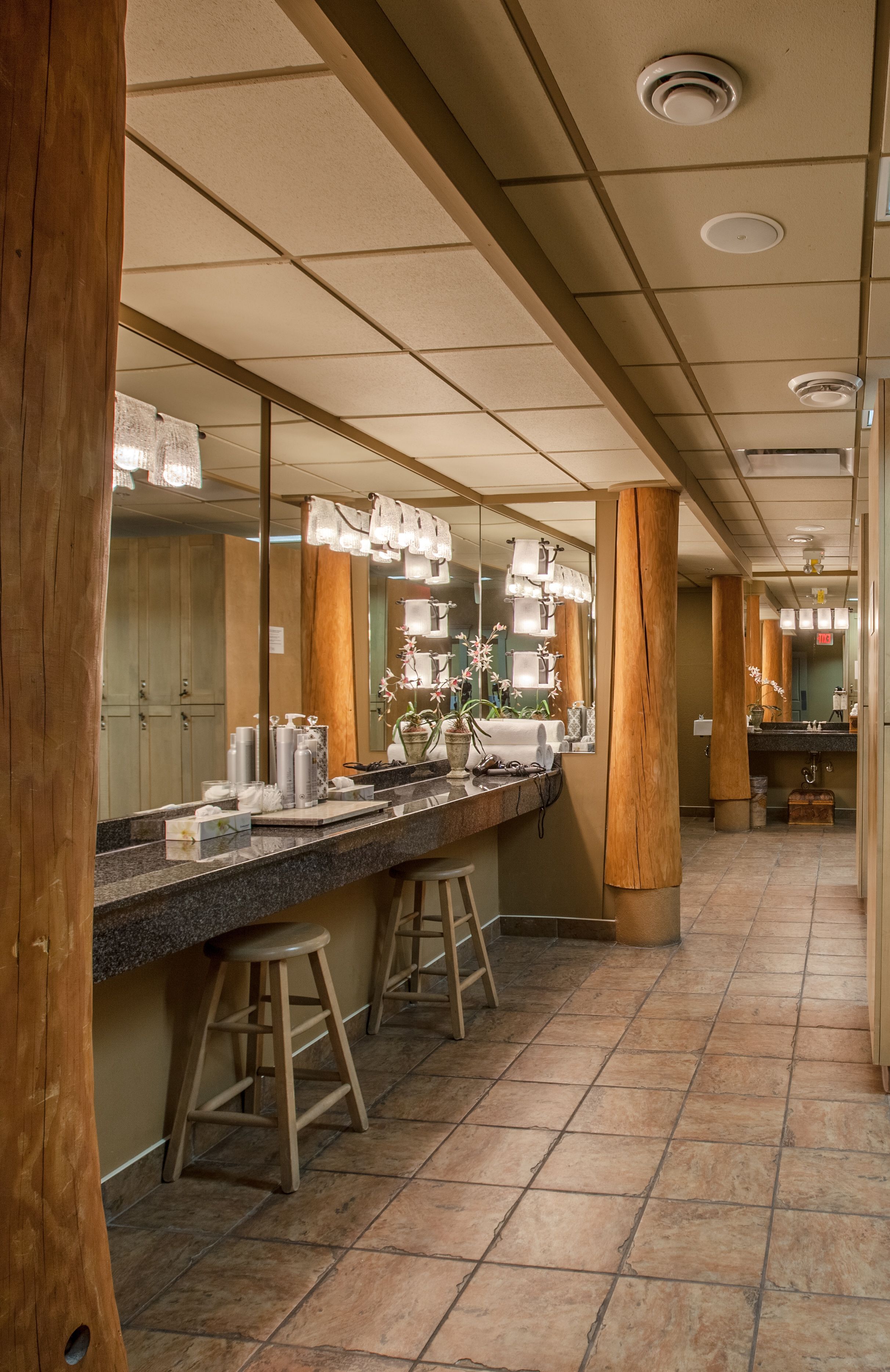 couples treatment room(s), hot tub, hot springs/mineral springs