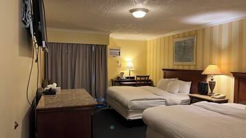 Standardværelse | Skrivebord, mørklægningsgardiner, strygejern/strygebræt, gratis Wi-Fi