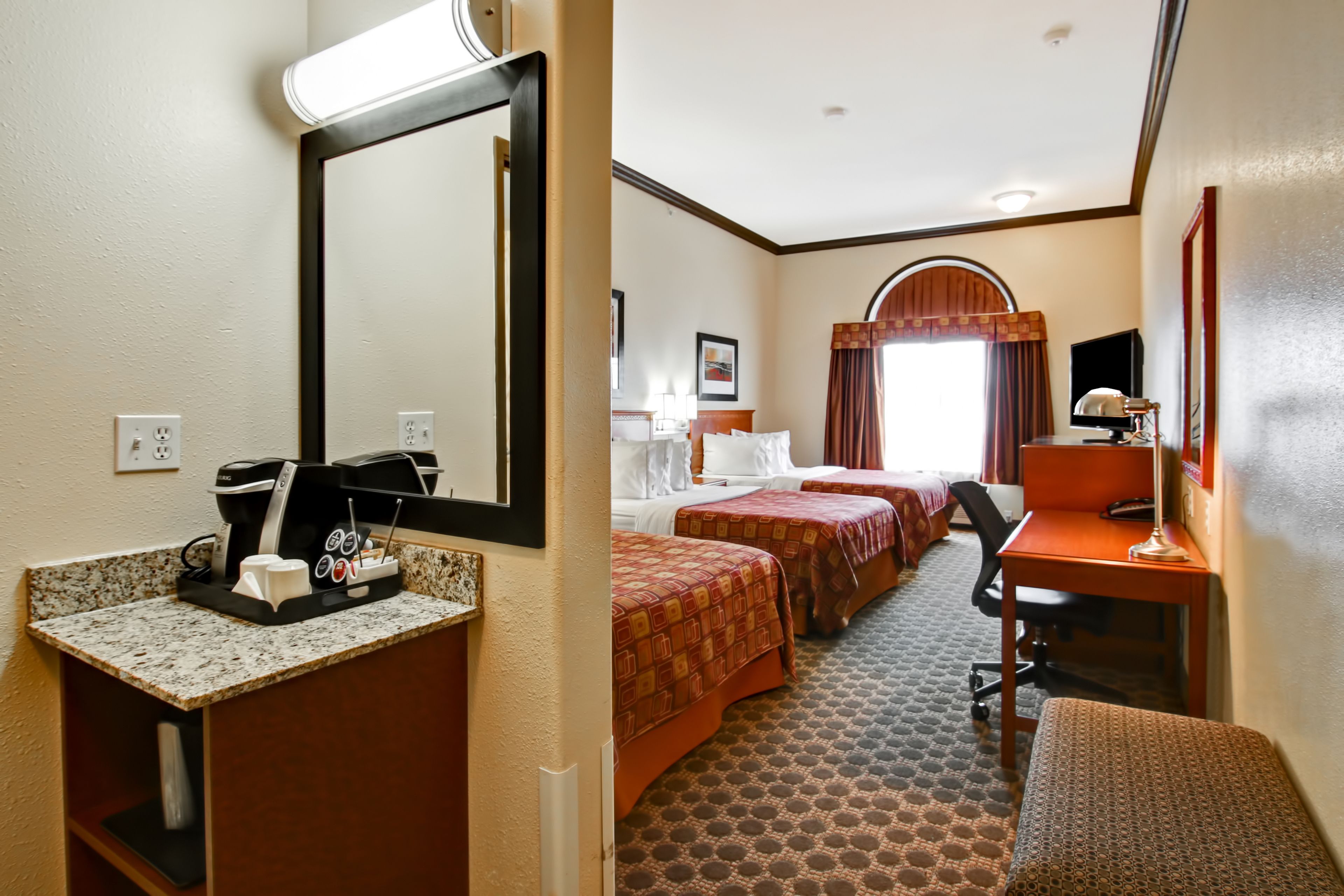 deluxe double room | premium bedding, pillow-top beds, desk, laptop workspace