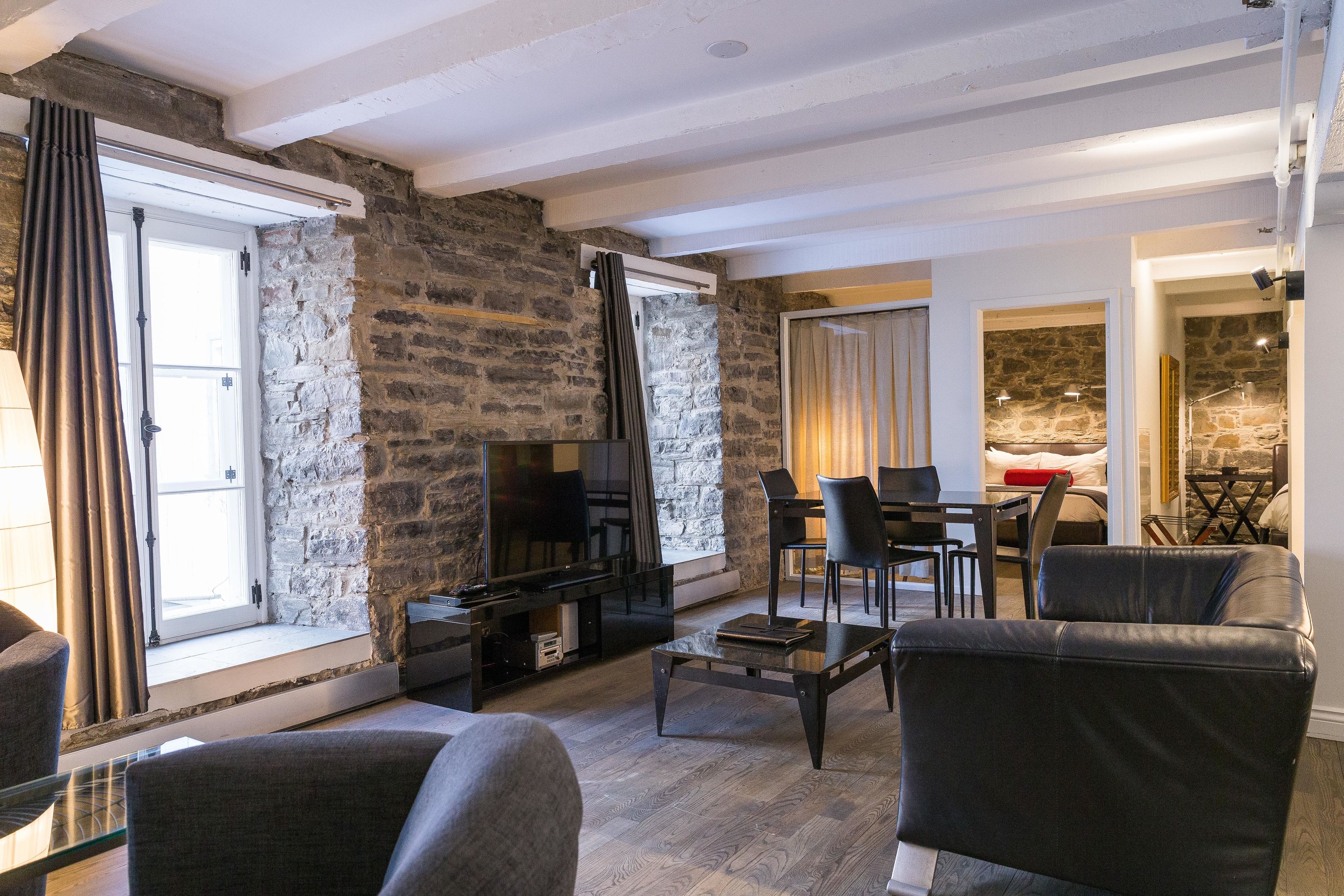 comfort suite | 1 bedroom, premium bedding, in-room safe, desk