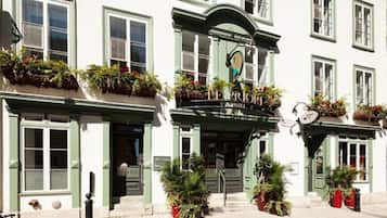 Entrada de la propiedad