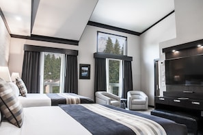 Deluxe Room, 2 Queen Beds, Mountain View