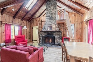 Chalet Cozy | Aire de séjour | Bureau