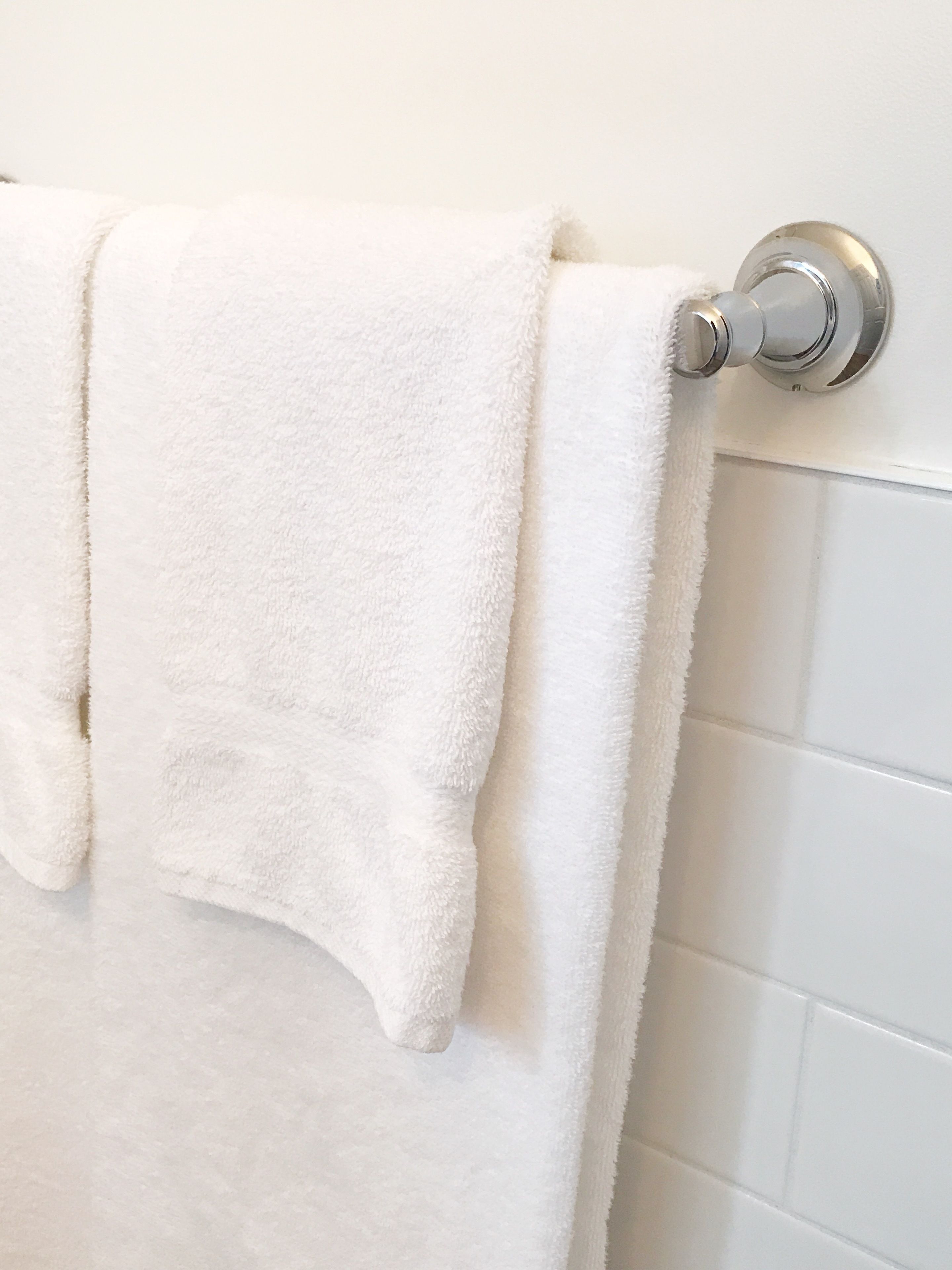 combined shower/bathtub, eco-friendly toiletries, hair dryer, towels