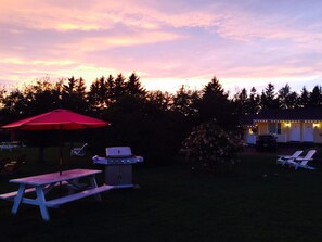 BBQ/picnic Area - Banbridge Inn (Charlottetown)
