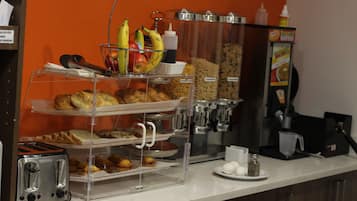 Free daily continental breakfast