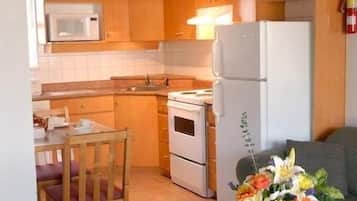 Suite, 2 habitaciones | Cocina privada