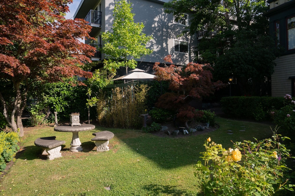 Beaconsfield Inn photo 6