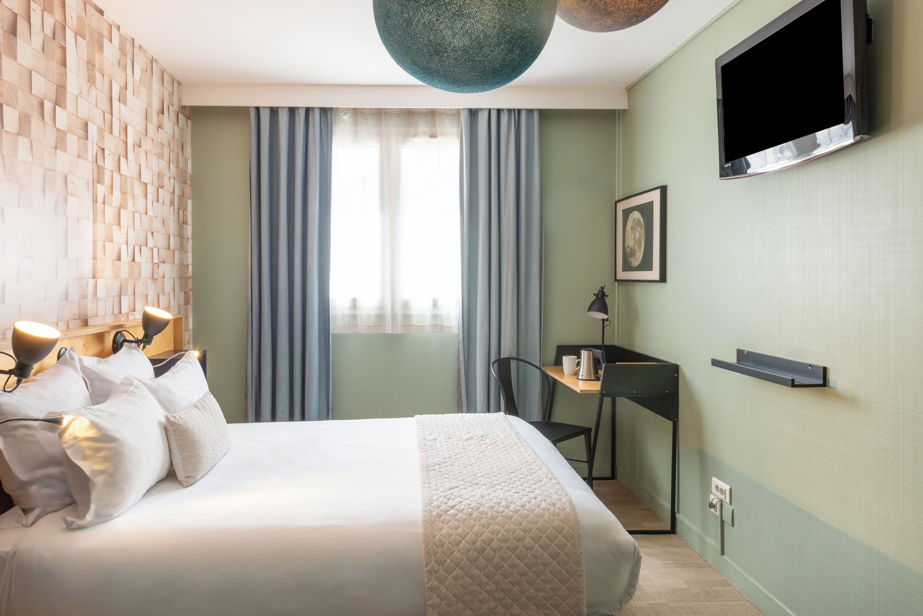 comfort room | premium bedding, in-room safe, desk, blackout curtains