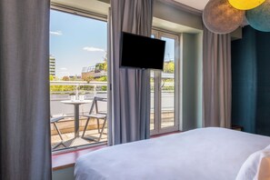 Chambre Double Supérieure | Literie de qualité supérieure, coffres-forts dans les chambres, bureau