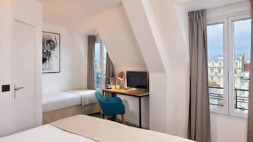 Tremannsrom | Safe på rommet, skrivebord og skrivebord for bærbar PC