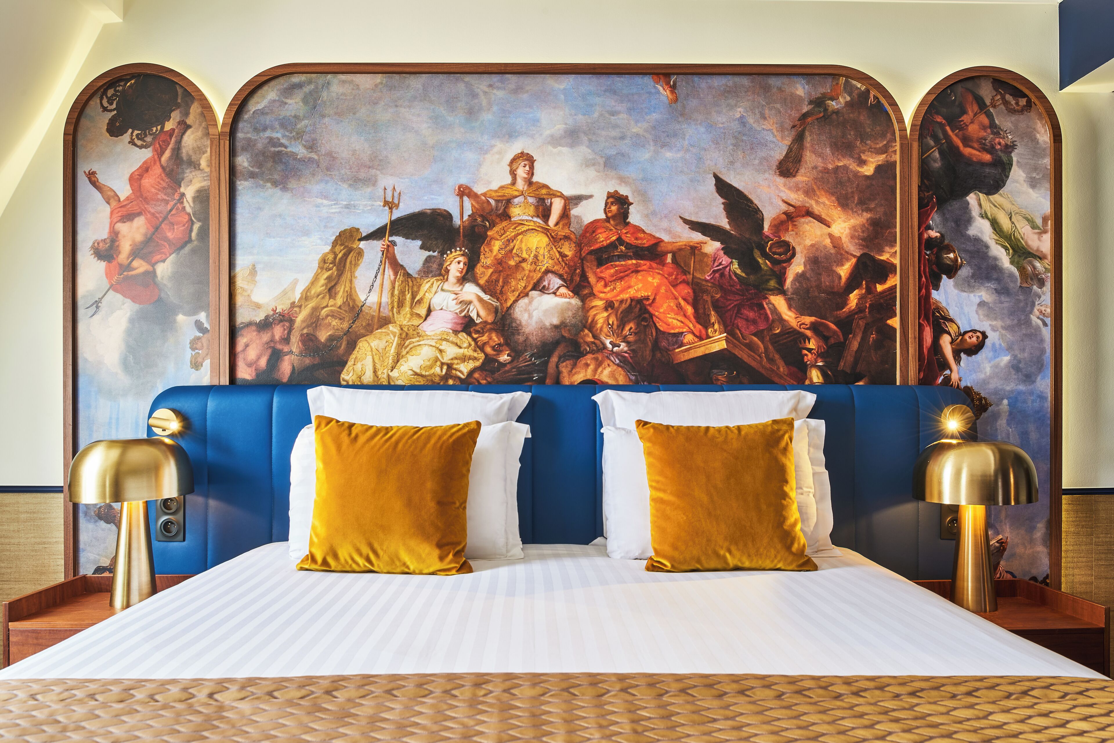 superior room | premium bedding, in-room safe, desk, iron/ironing board