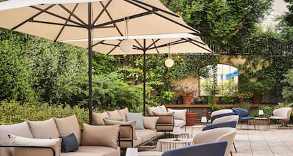 Hotel Le Versailles