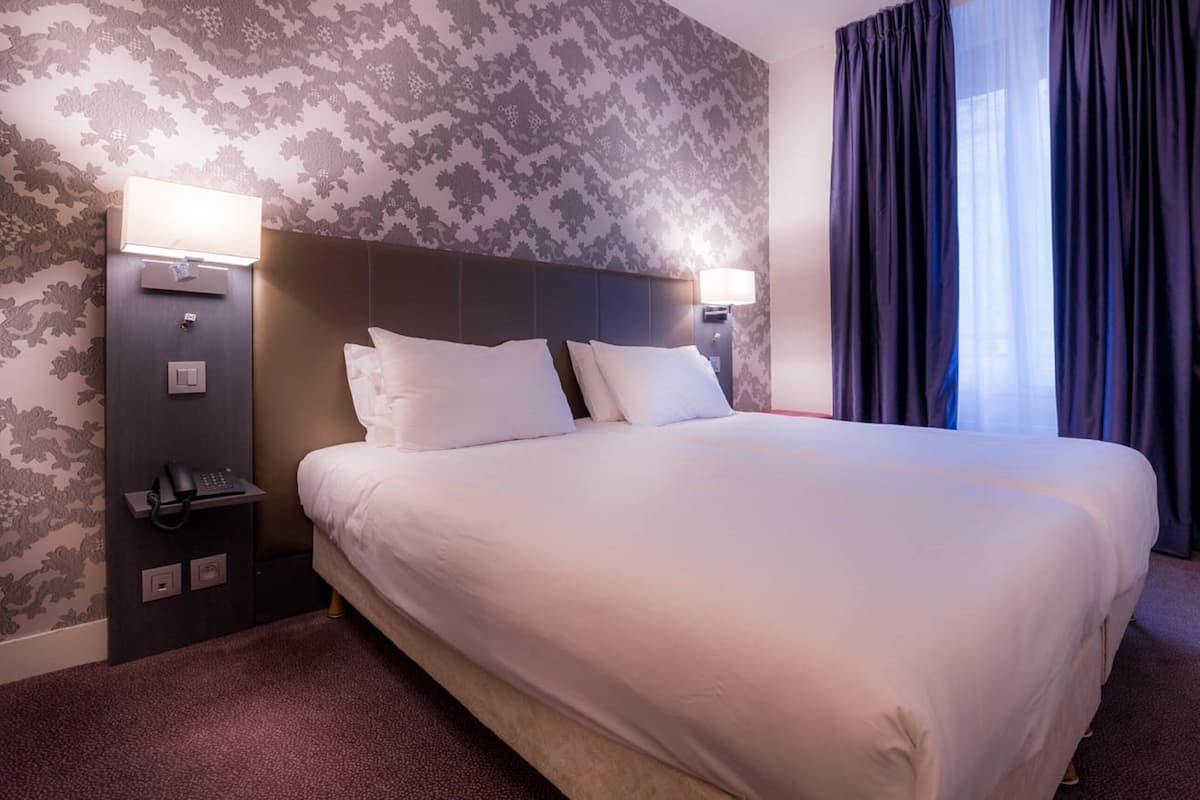 Premium bedding, minibar, in-room safe, blackout drapes