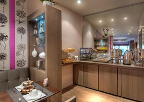 Daily buffet breakfast (EUR 21 per person)