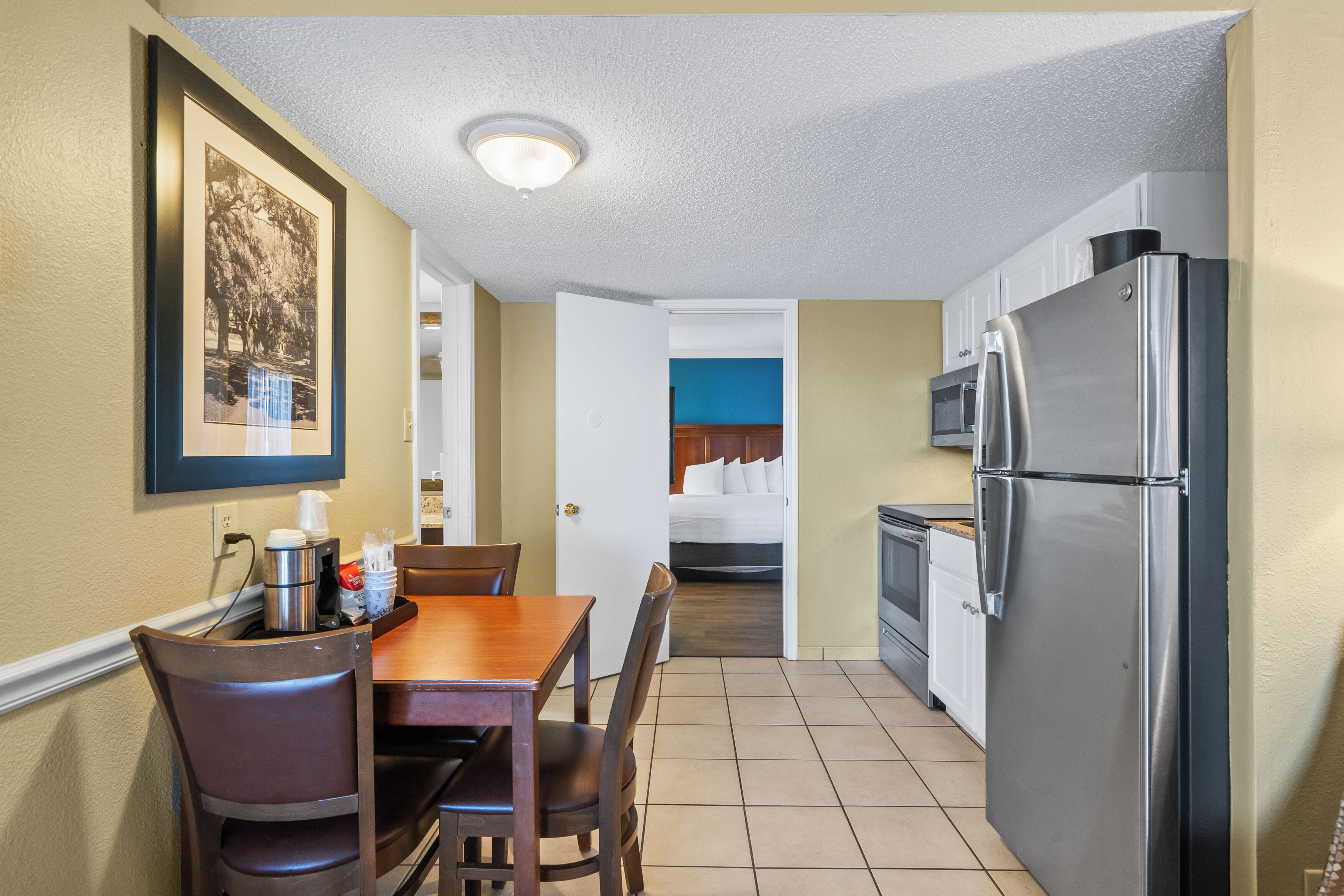 suite, 2 queen beds, non smoking (separated beds, 2 bathrooms) | desk, laptop workspace, iron/ironing board, free wifi