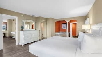 Presidential-sviitti, 2 makuuhuonetta, tupakointi kielletty (Street View) | Työpöytä, kannettavalle tietokoneelle sopiva työtila