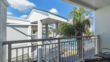 Room, 2 Queen Beds, Non Smoking (Efficiency) | Terrace/patio