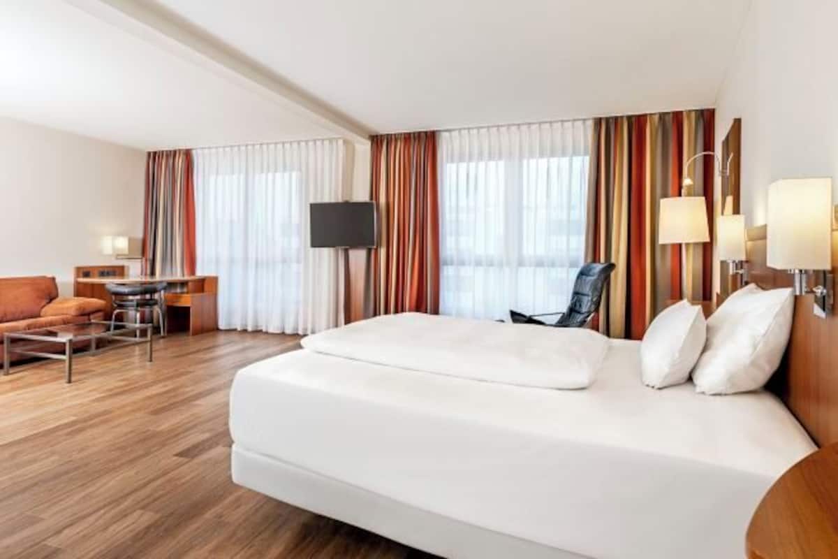 Hochwertige Bettwaren, Pillowtop-Betten, Minibar, Zimmersafe