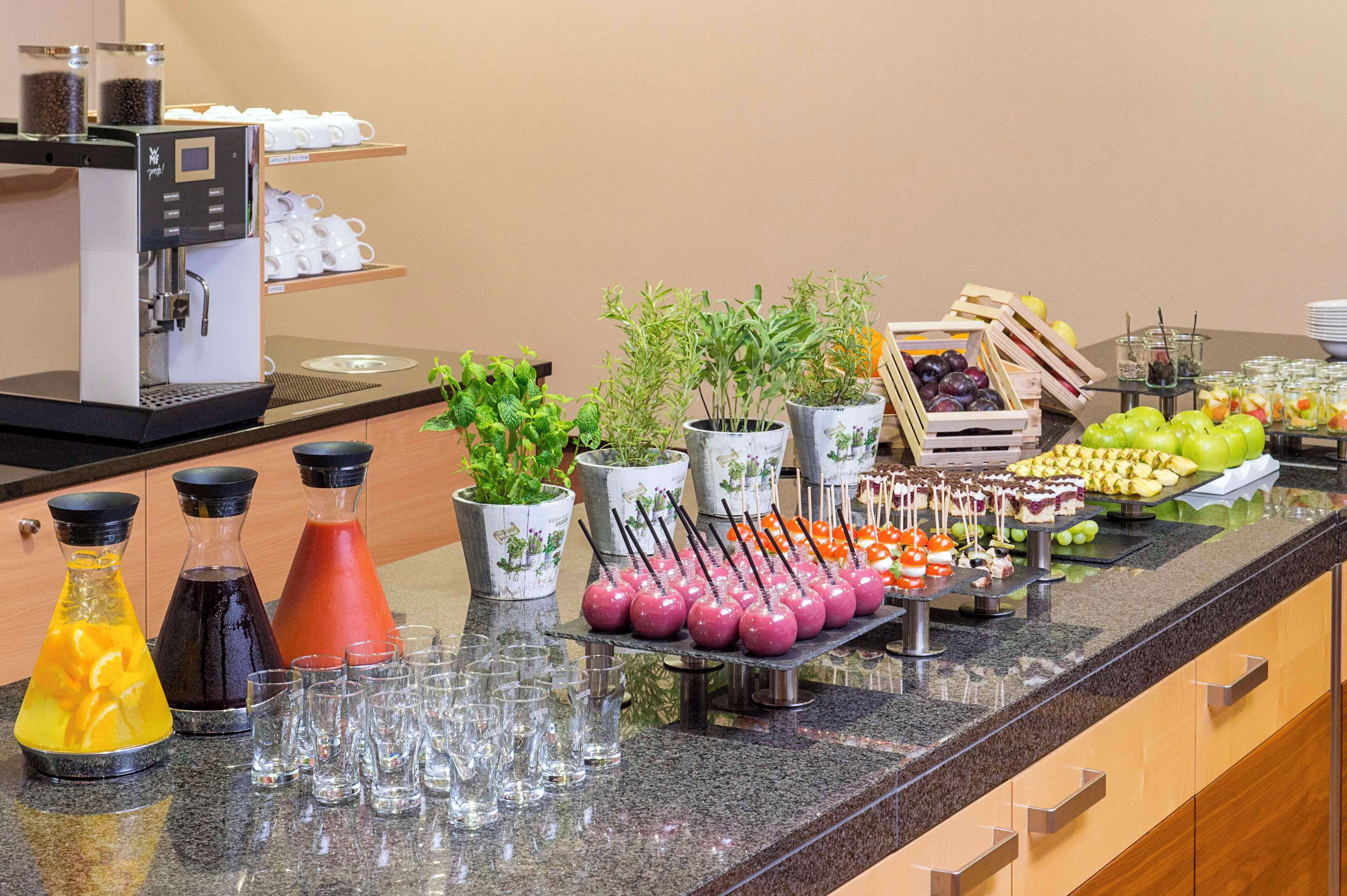 daily buffet breakfast for a fee