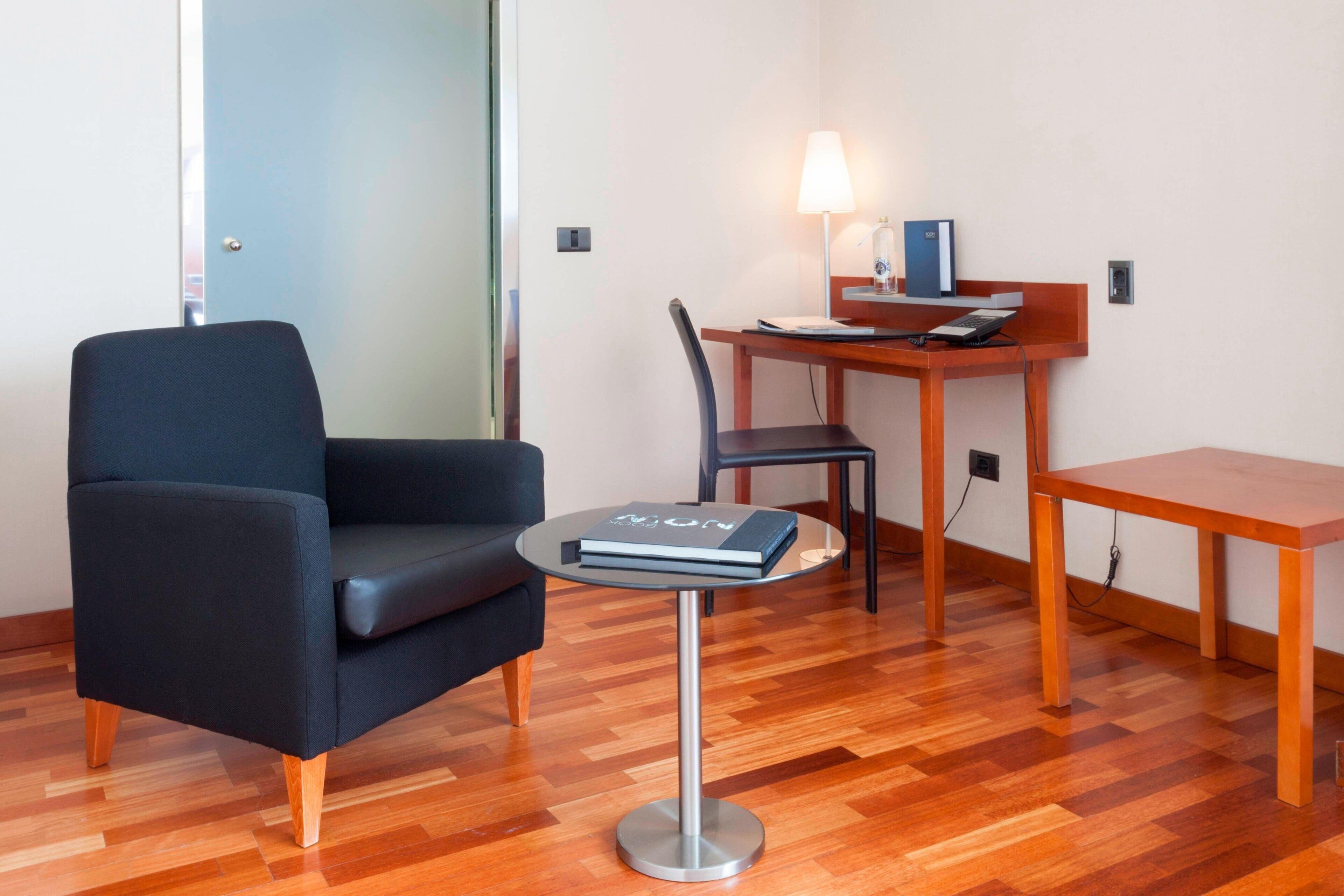 minibar, in-room safe, desk, blackout curtains