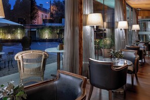 Gastropub