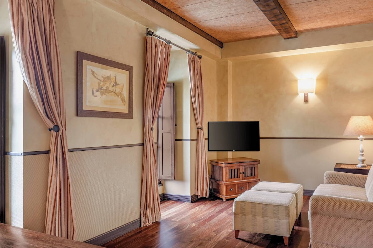 lcd tv